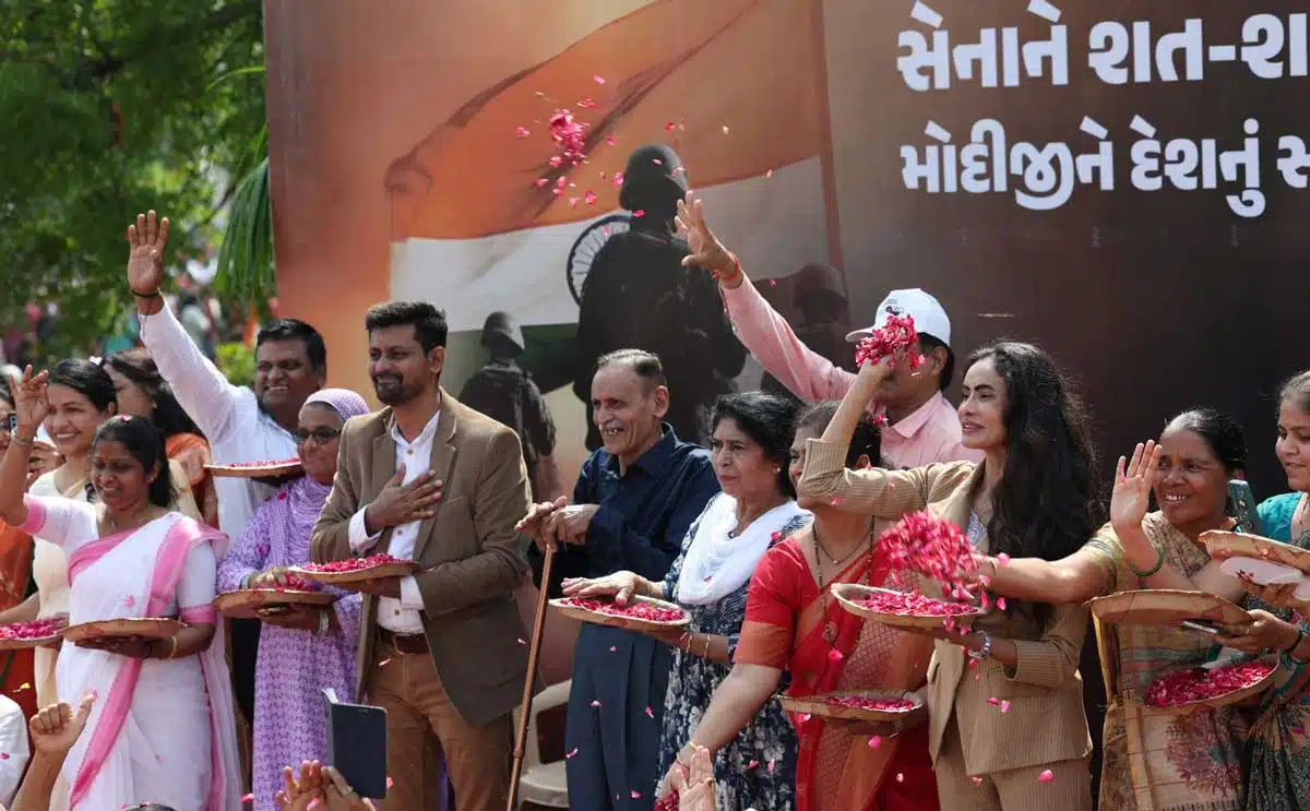 PM Modi's road show in Vadodara