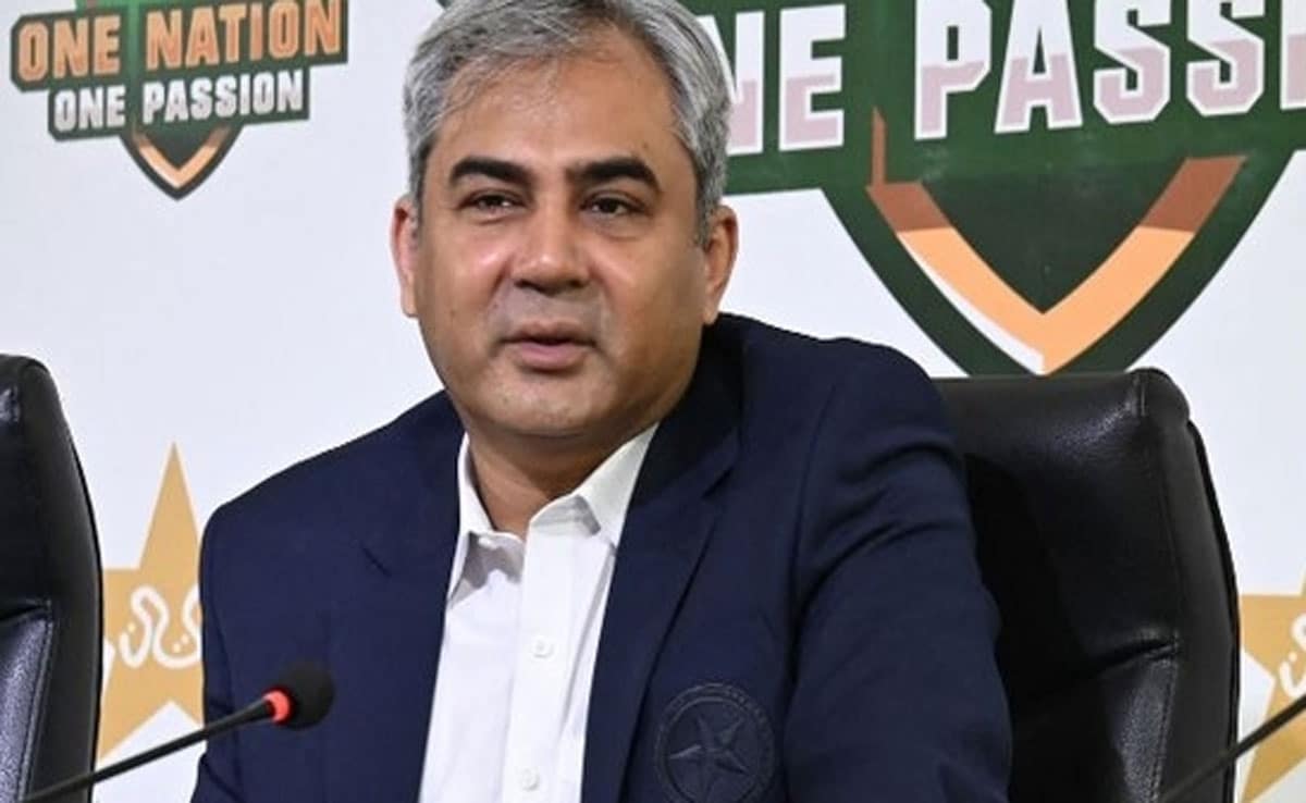 Four children killed, 38 injured in suicide car bomb blast on school bus in Balochistan, Pakistan