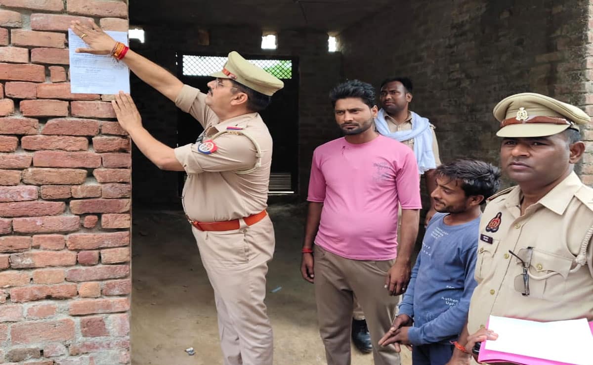 Sambhal: Police takes strict action on court order against absconding accused Dharamveer alias Dhamma