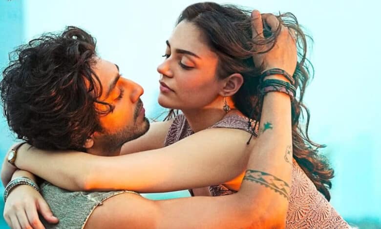 Saiyaara's teaser released, Ahaan and Anit's chemistry won hearts