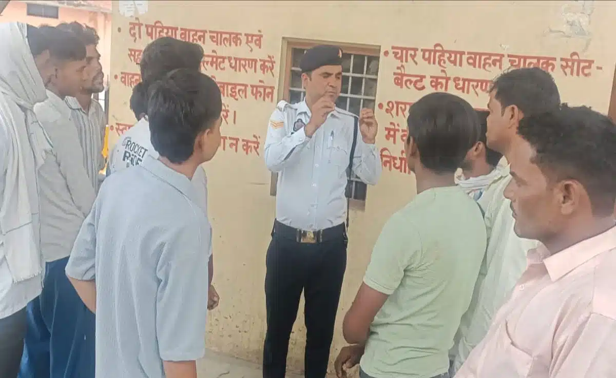 Sambhal Police's "Parwah, CARE" campaign: New initiative for awareness of road safety