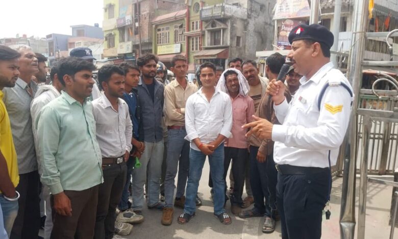 Sambhal Police's "Parwah, CARE" campaign: New initiative for awareness of road safety