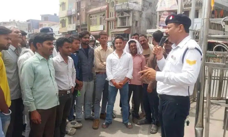 Sambhal Police's "Parwah, CARE" campaign: New initiative for awareness of road safety