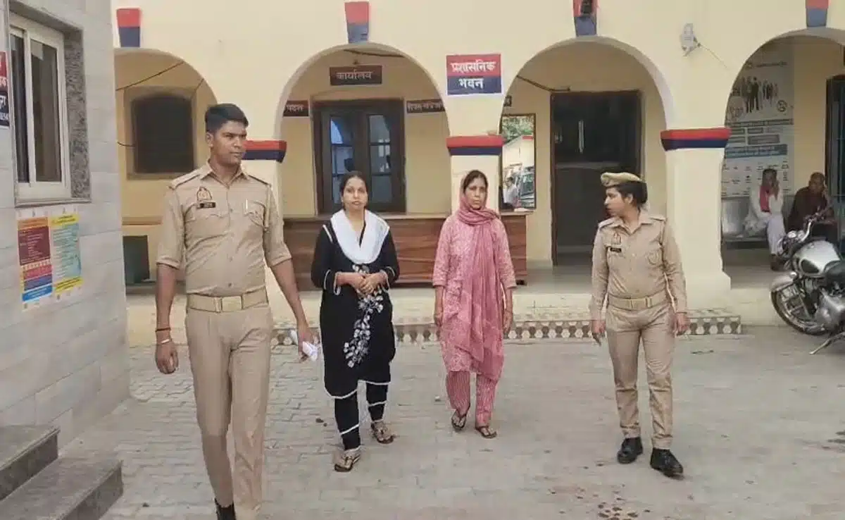 Crackdown on land mafia in Sambhal, two members of fake document gang arrested