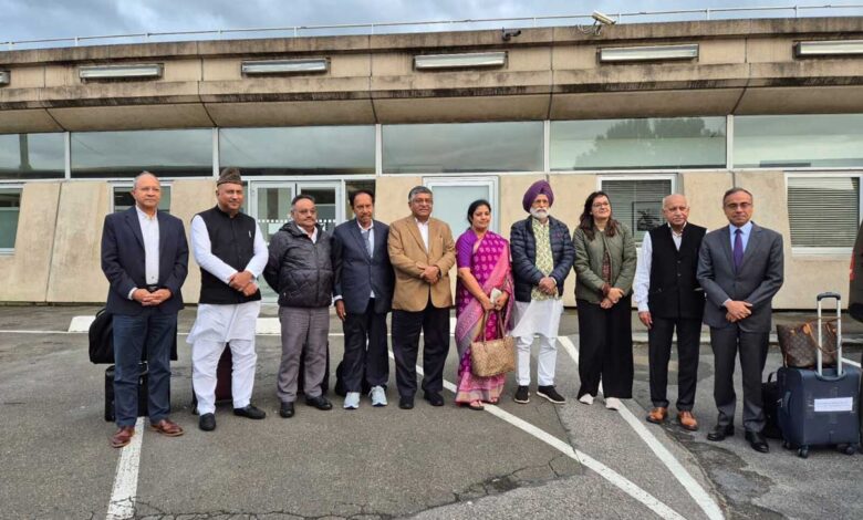 Visit of Indian all-party delegation to France