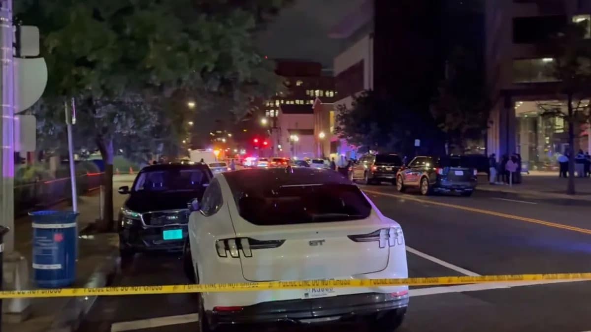 Two Israeli embassy employees killed near the Jewish Museum in Washington