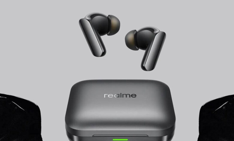Along with the GT 7, Realme also launched the Buds Air 7 Pro
