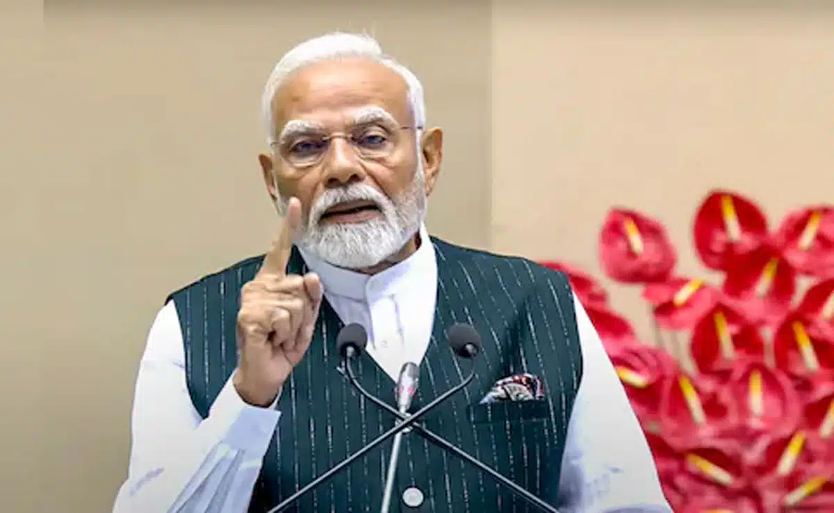 PM Modi inaugurates 'Waves Summit 2025' in Mumbai, calls for global creative collaboration