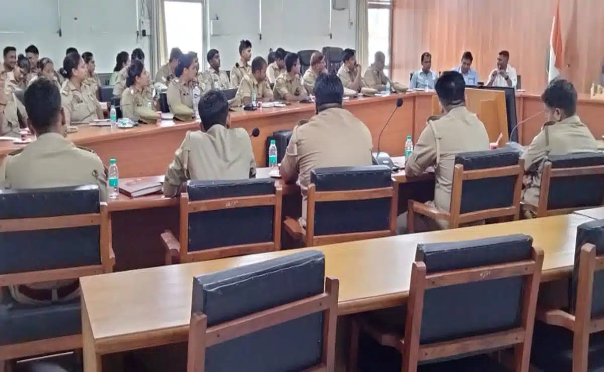 sambhal 1 5 Monthly review seminar on Juvenile Justice Act organized in Sambhal