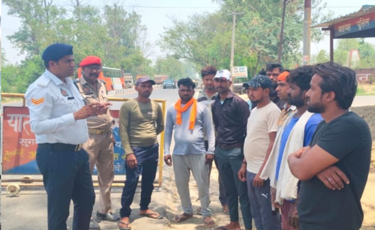 Digital road safety mission conducted in Sambhal, hundreds of passengers became aware