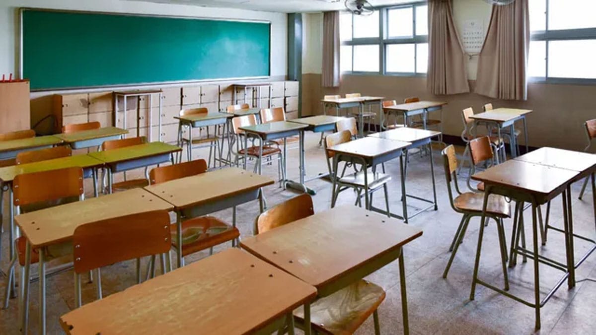 Schools will open in entire Kashmir from tomorrow except border areas, see full details here