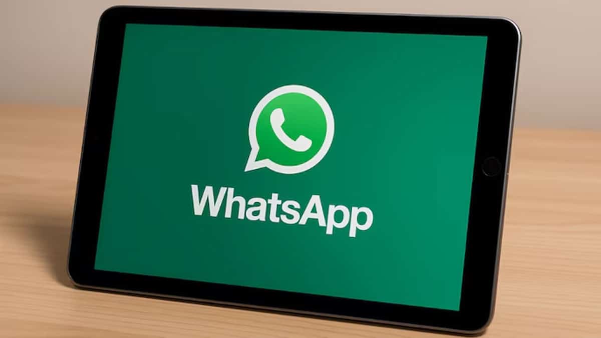 WhatsApp introduces new app for iPad users, with stage manager and multiwindow support