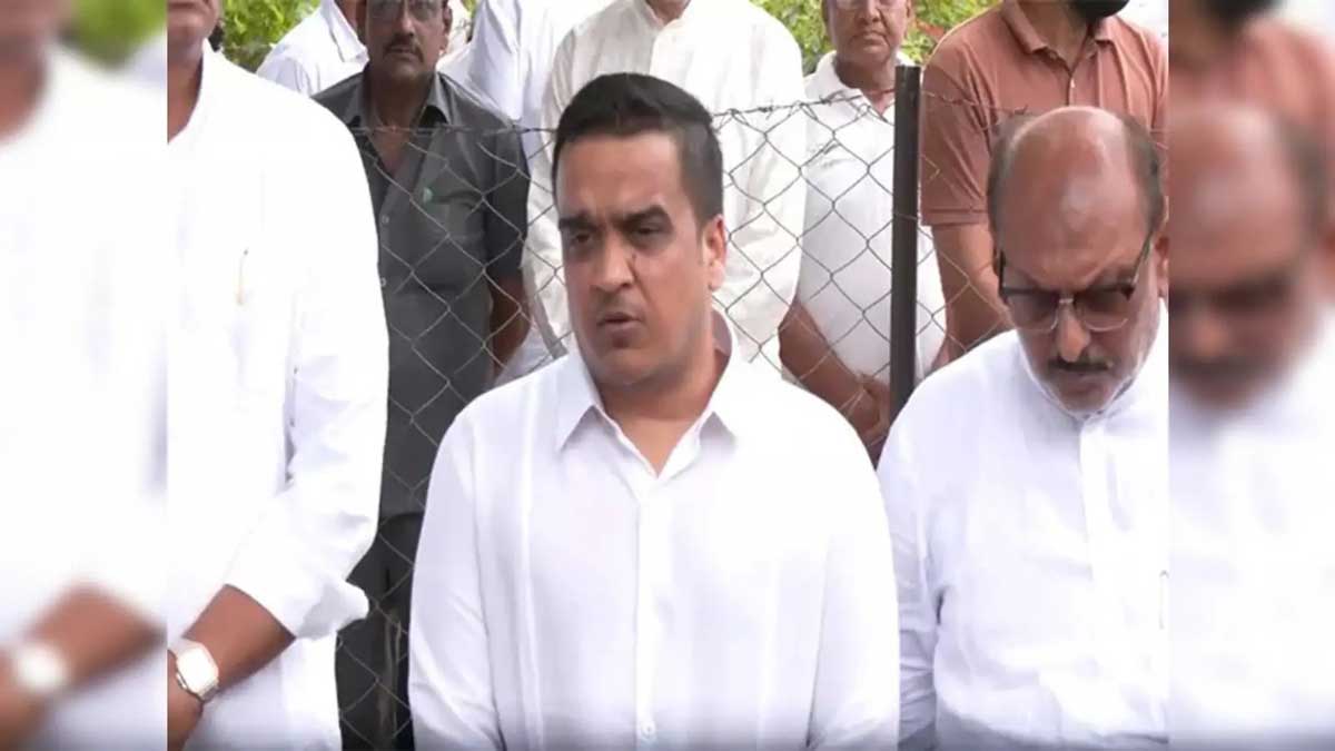 Air India plane crash in gujarat