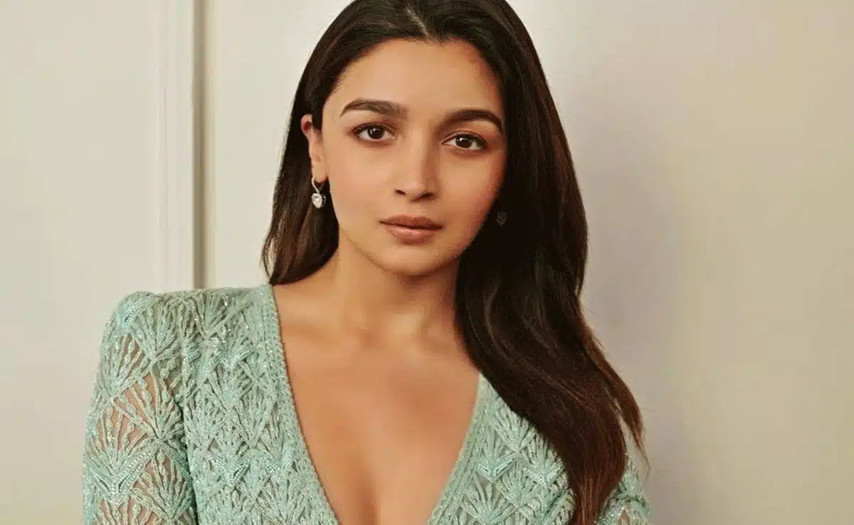 Air India Plane Crash: From Alia Bhatt to Thalapathy Vijay, celebs reacted to the plane crash