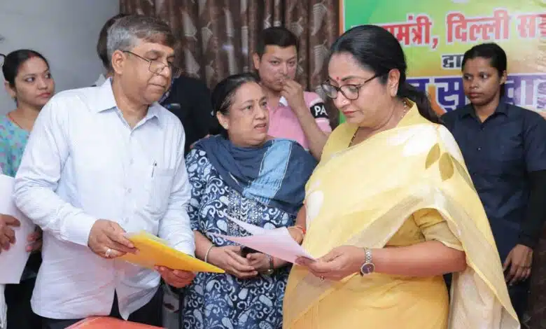 Delhi CM Rekha Gupta held a public hearing