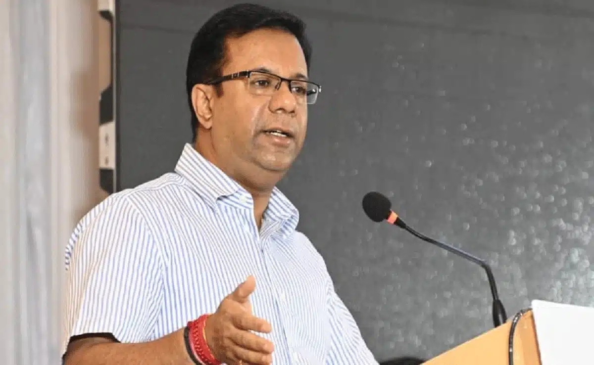 After CM's intervention, Goa Medical College doctors withdraw agitation against Vishwajit Rane