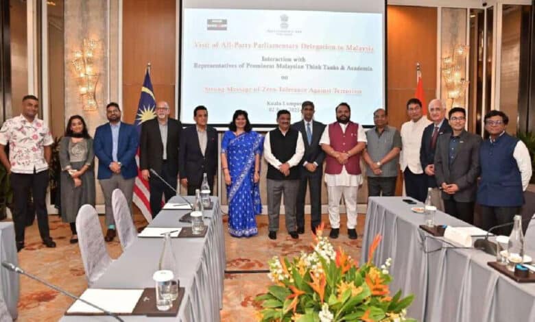 Indian delegation welcomed in Malaysia, questions raised on Pakistan's 'Ummah' politics