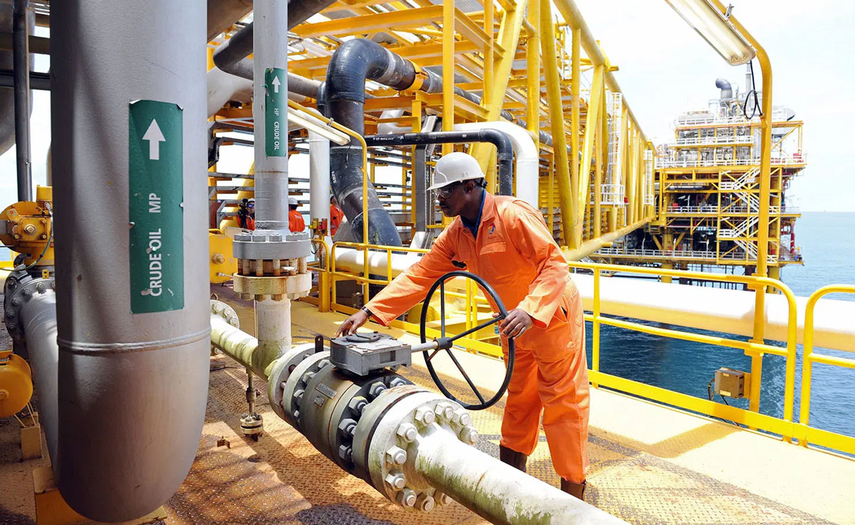 How can the Israel-Iran conflict affect oil prices in India?