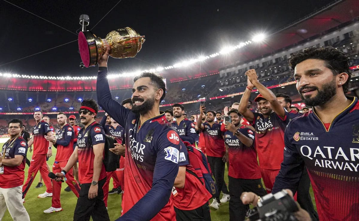 RCB's victory celebration: Honors at Vidhan Soudha, then victory parade