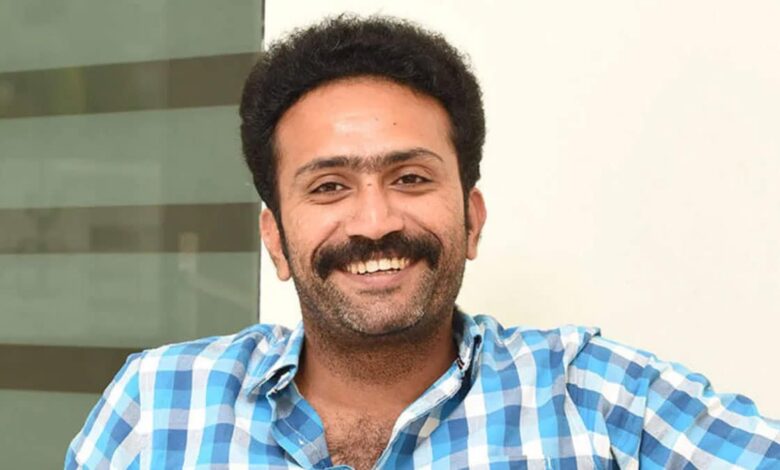 Shine Tom Chacko's father dies in a road accident, actor and mother injured