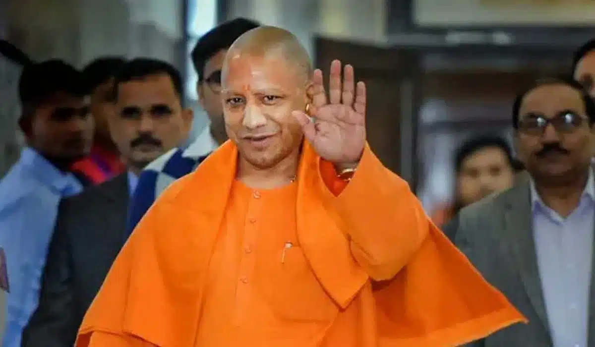 Yogi Adityanath reviews state tax department