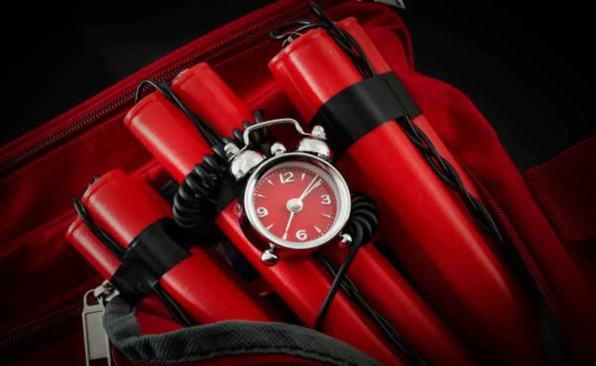 Gujarat HC receives bomb threat, police begins search