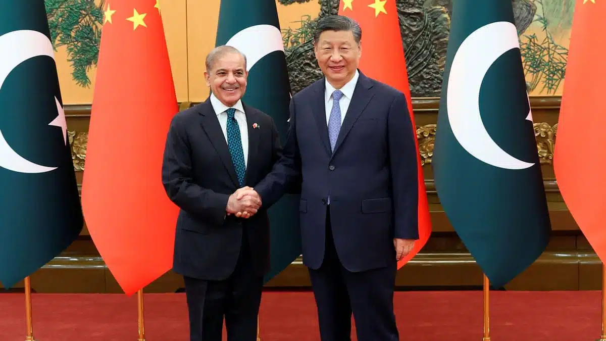 Shehbaz Sharif admits that Pakistan roams around the world with a 'begging bowl'