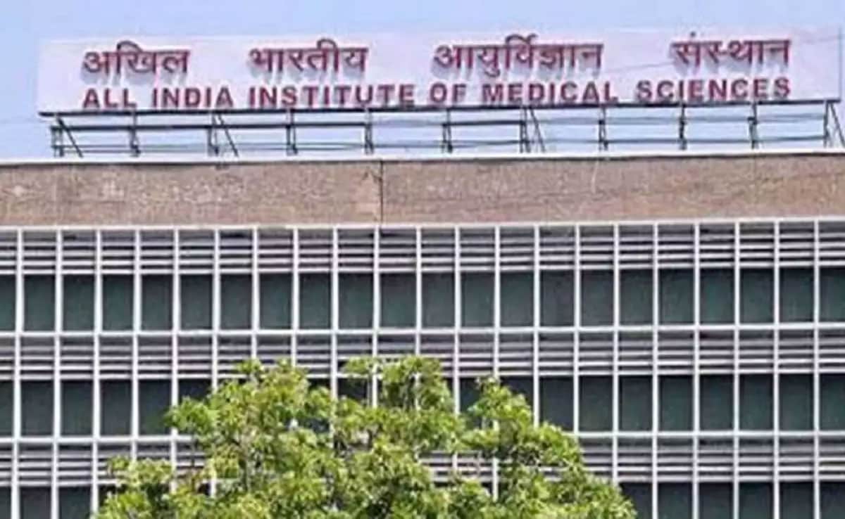 Successful weight loss operation of a 250 kg person in Delhi AIIMS, know full details
