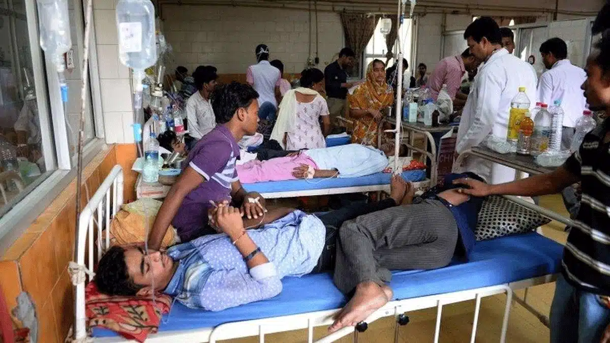 Delhi-NCR in the grip of severe heat, red alert issued as temperature reaches 52 degrees Celsius