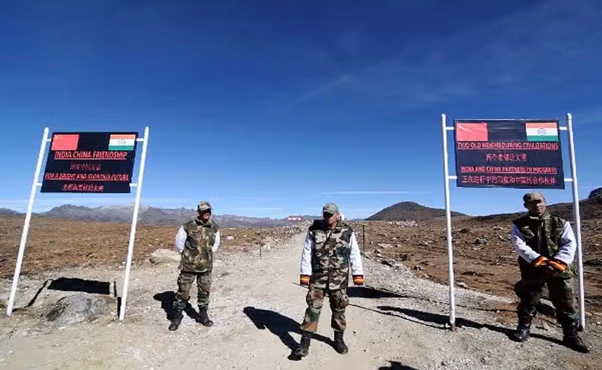 Rajnath Singh raised the issue of India-China border demarcation in talks with Chinese Defense Minister