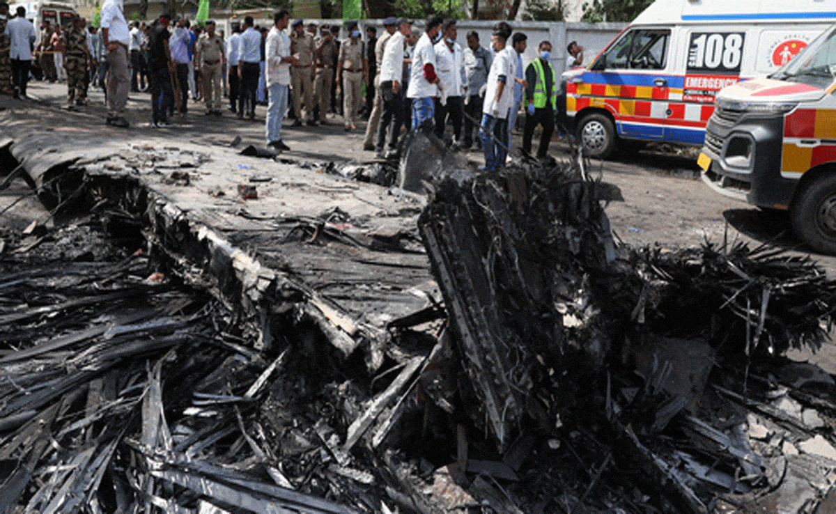 Air India Plane Crash: Plane collides with medical college hostel, 5 MBBS students killed, 60 injured