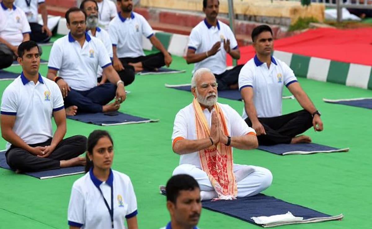 Yoga Day 2025: PM Modi will lead yoga in Visakhapatnam, Guinness record will be created!