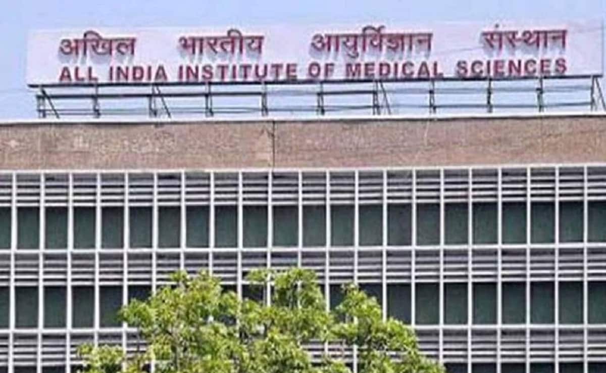 Odisha: The minor girl who was burnt by miscreants will be airlifted to Delhi AIIMS today