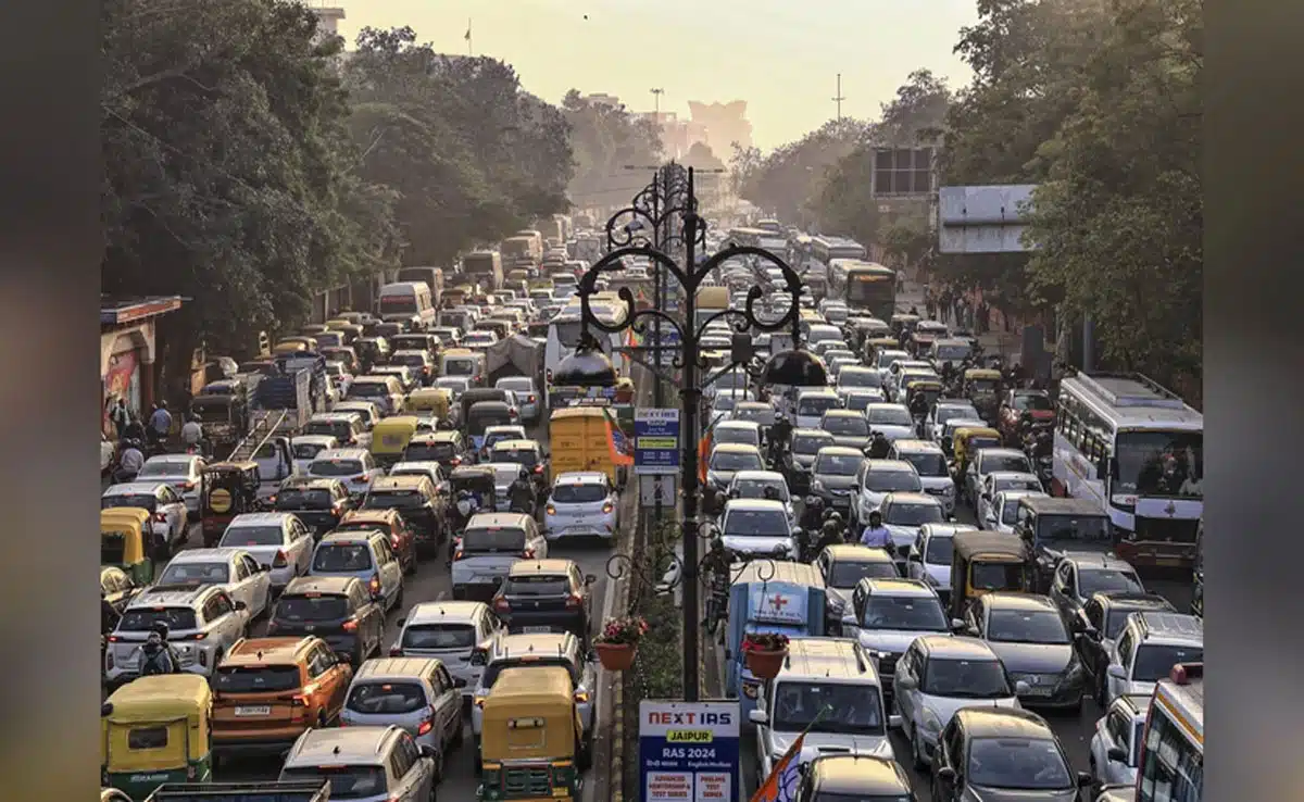 Delhi: Traffic advisory issued to alert travellers as Kanwar Yatra begins