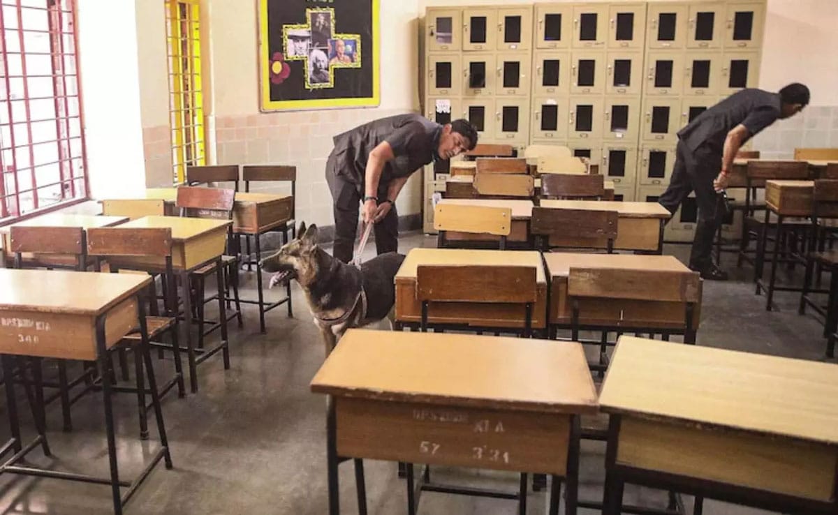 After Delhi, bomb threats to 40 private schools in Bengaluru, police reached the spot