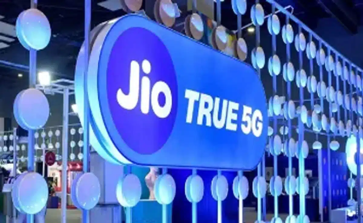 Jio's 84-day affordable plan has won the hearts of millions, free benefits included too