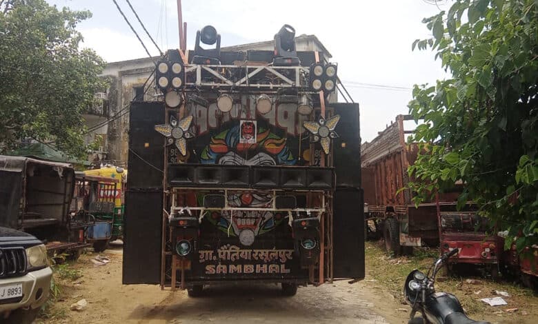 Sambhal: There was a ruckus over illegal DJ, police took strict action