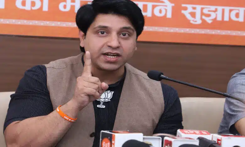 Shahzad Poonawalla targeted Congress-RJD, said - injustice was done to Pappu Yadav