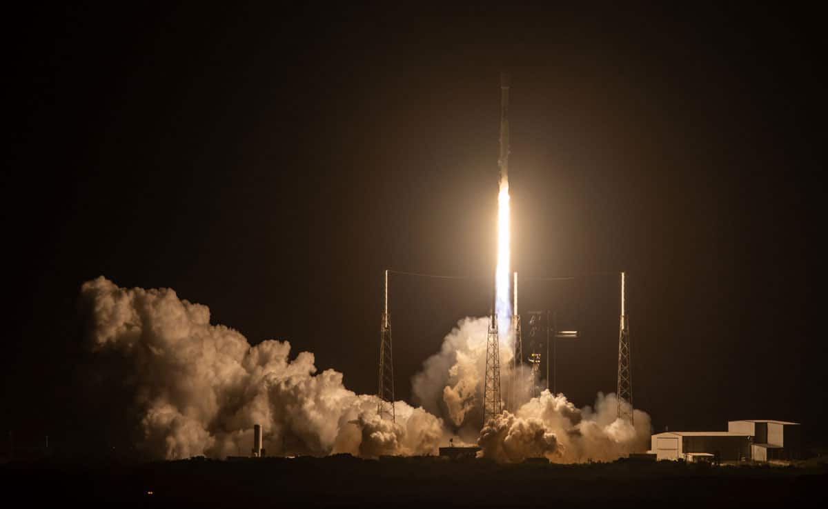 SpaceX launches 28 Starlink satellites, booster B1069 flies for the 26th time