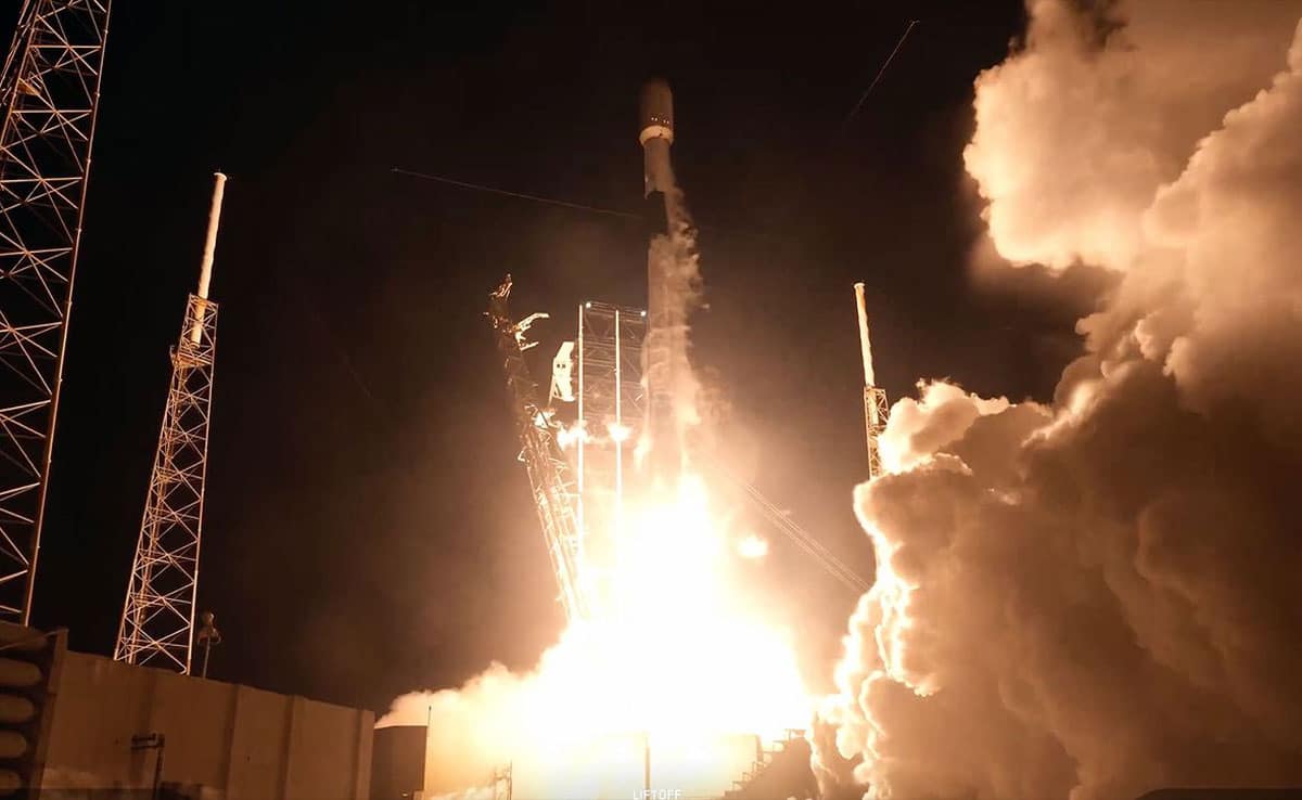 SpaceX launches 28 Starlink satellites, booster B1069 flies for the 26th time