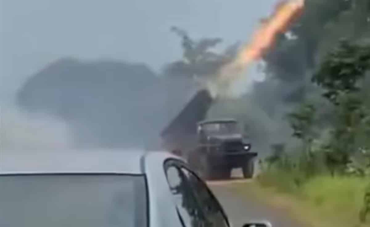 Thailand launched air strikes on Cambodia, 14 people died