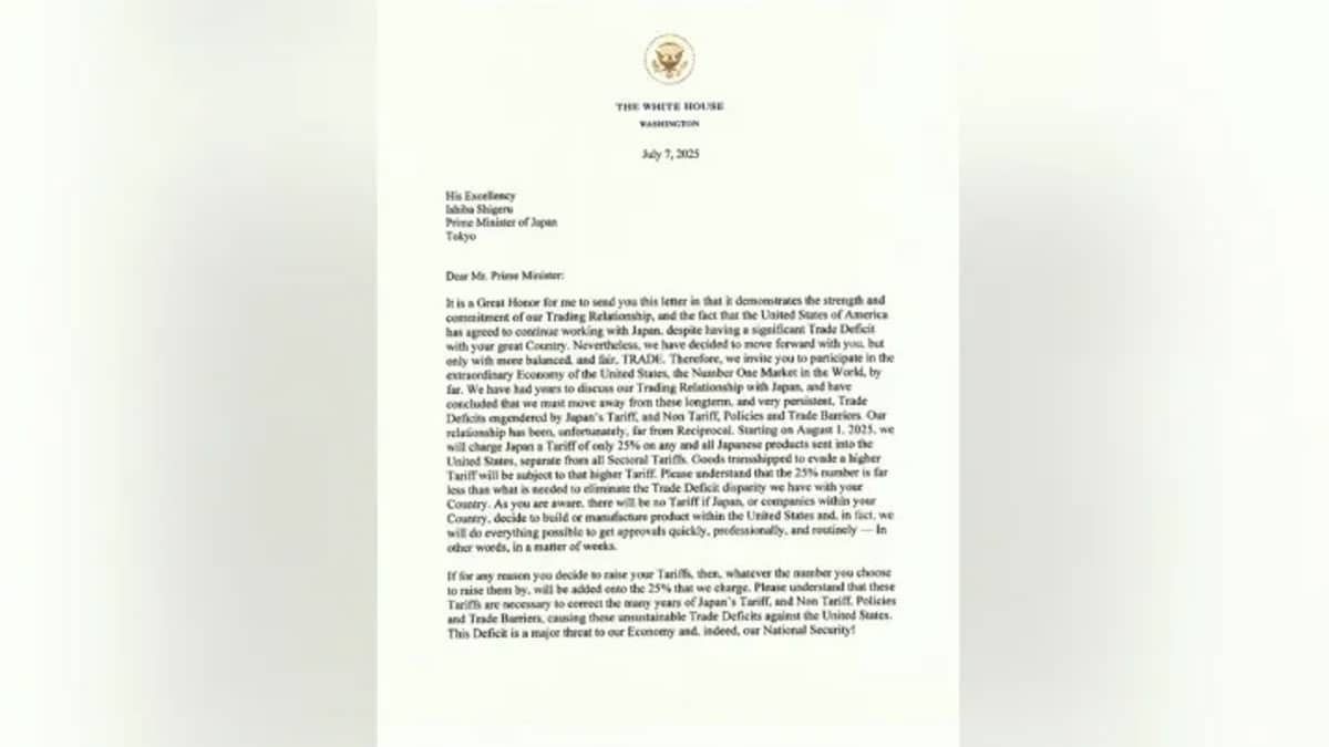 Trump announces 25% tariff on imports from Japan and South Korea from August 1