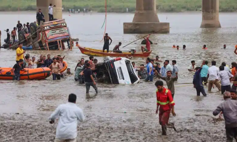 Vadodara Bridge Collapse: Government suspends four engineers, death toll rises to 17