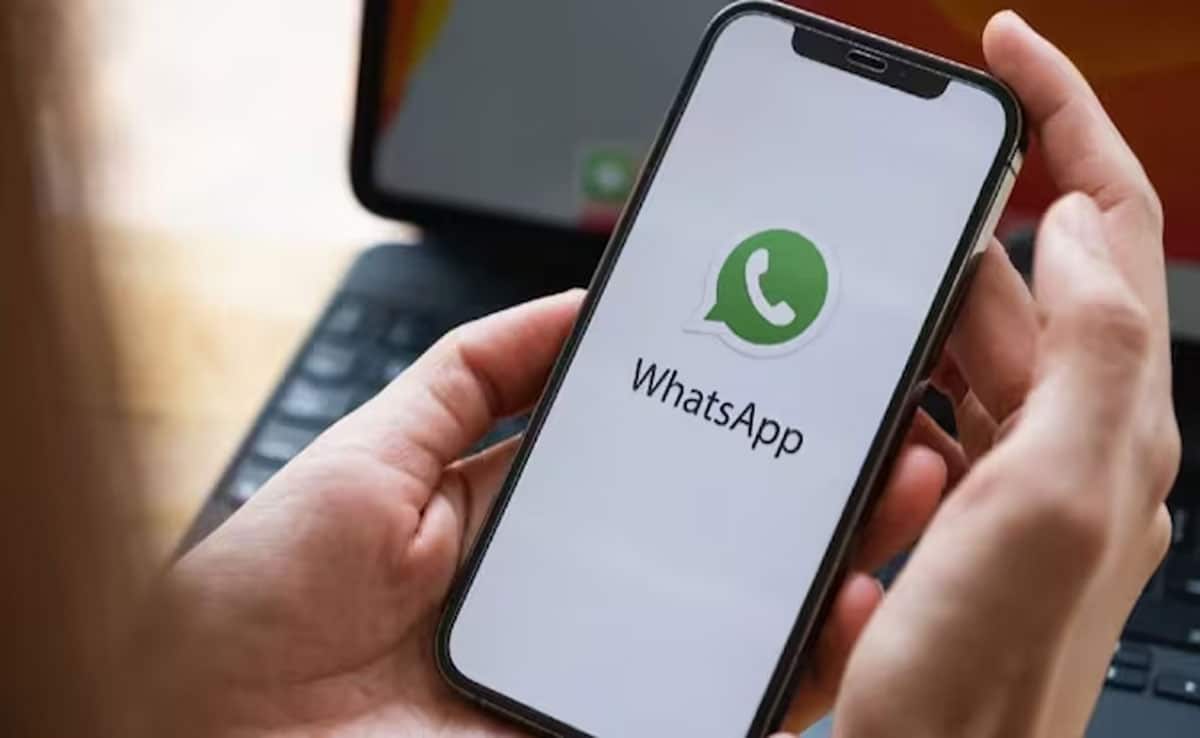 WhatsApp outage: Users unable to send messages and access the app