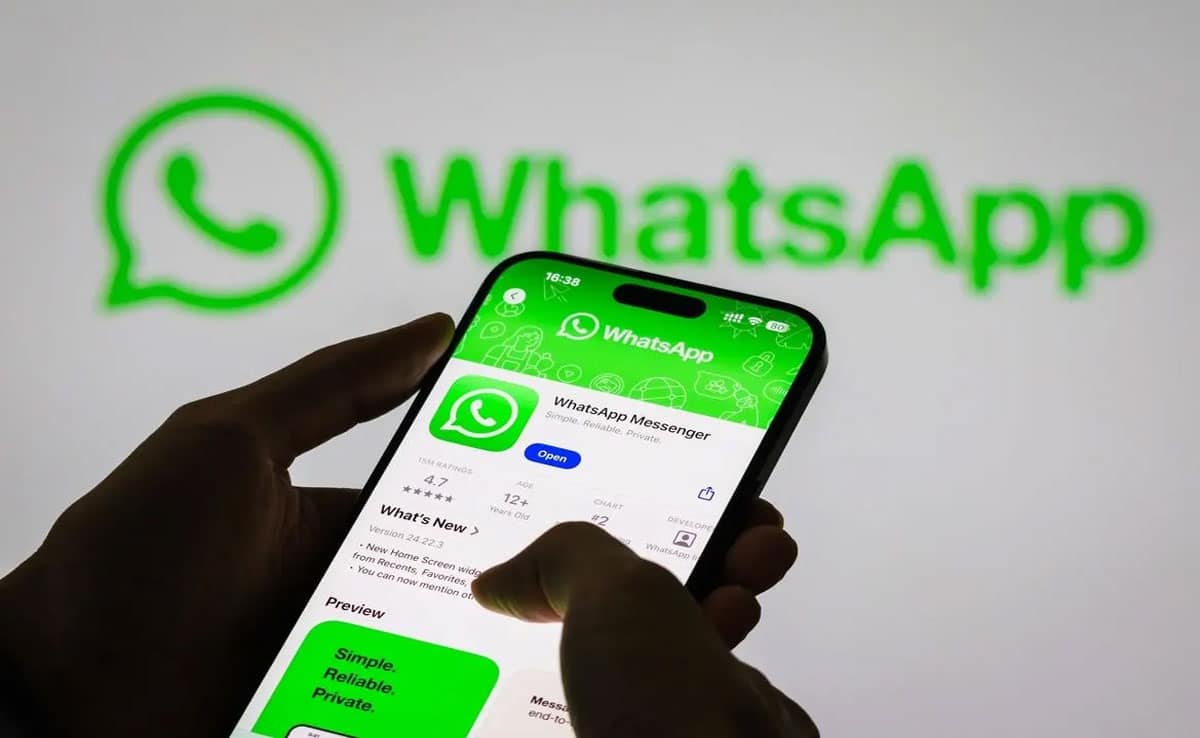 WhatsApp outage: Users unable to send messages and access the app
