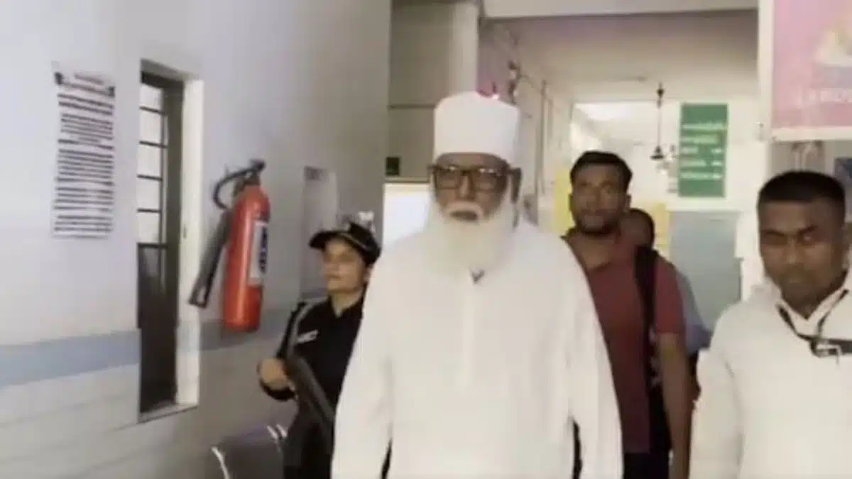 ED raids in Changur Baba case, simultaneous action at 14 locations in UP-Mumbai