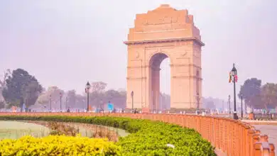 Earthquake tremors felt in Delhi and NCR, people in panic