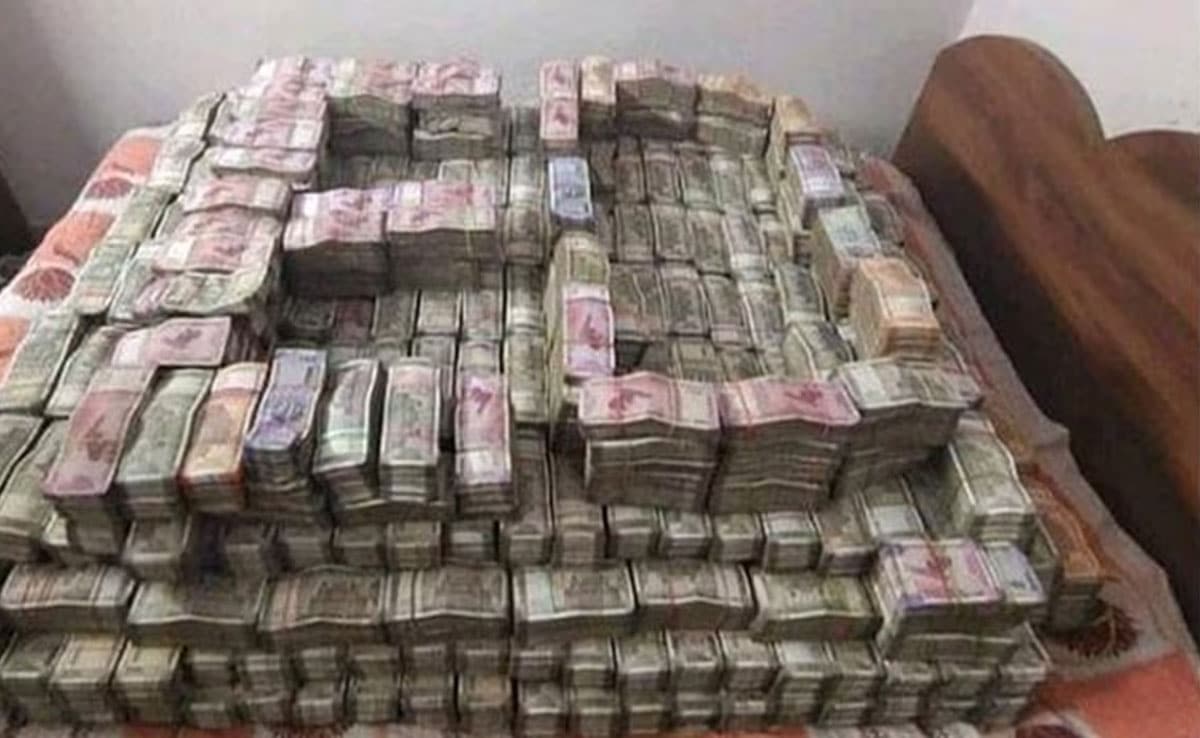 ED takes major action in Robert Vadra case, seizes property worth Rs 37.64 crore