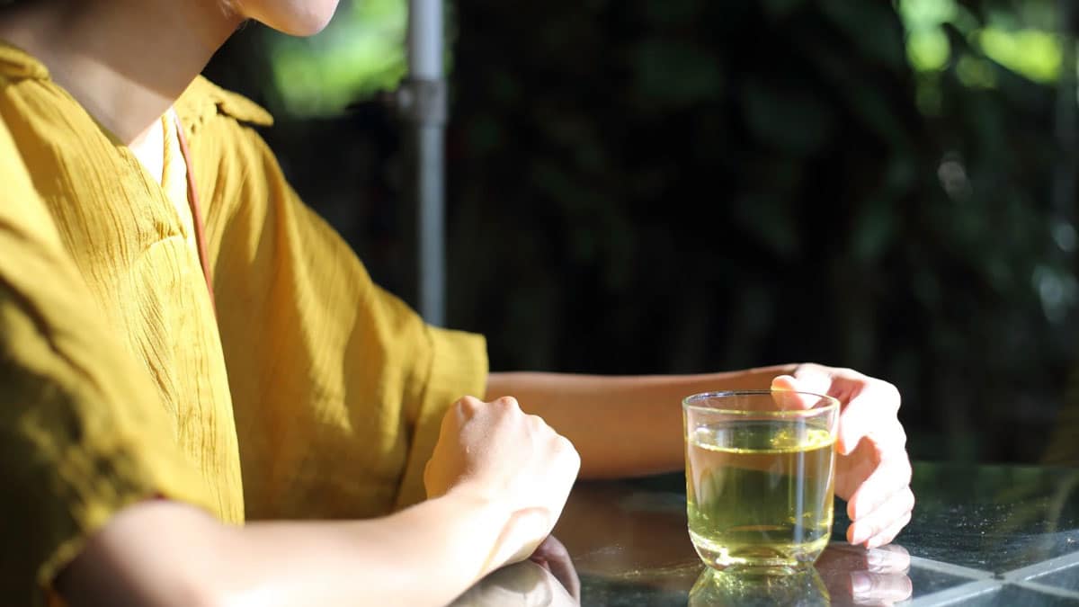 Do you drink Green Tea on an empty stomach in the morning? Know the right time to drink it