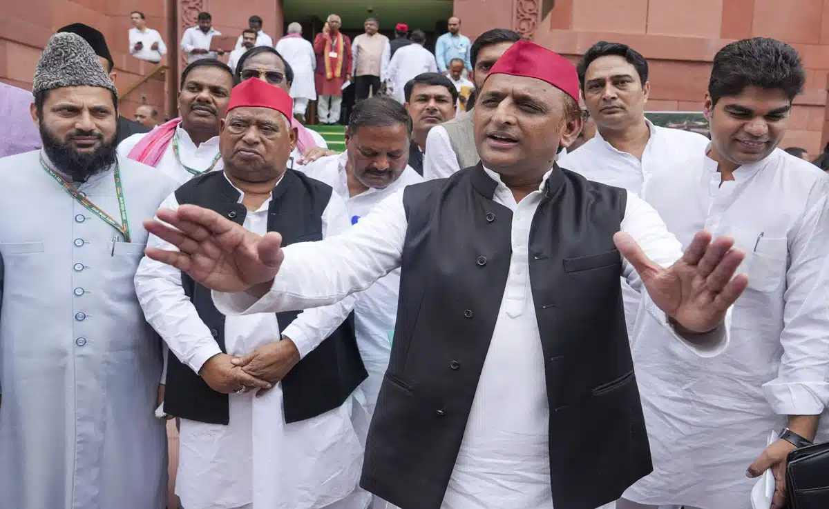 Akhilesh Yadav called the bill on serious criminal cases a threat to democracy